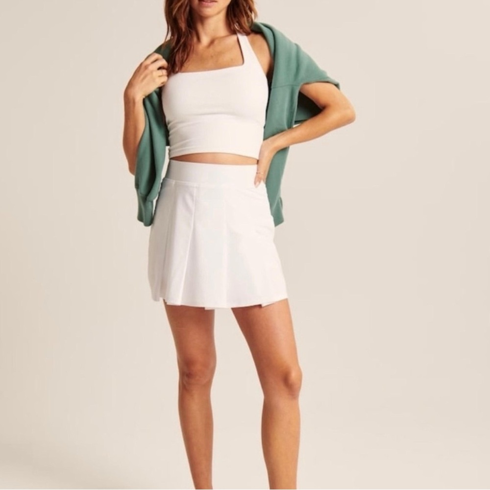 White Abercrombie Pleated Skort